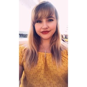 Meet your Posher, Taylor